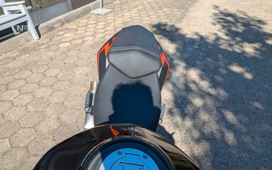 Gebrauchtmotorrad KTM 1290 Super Duke R - Bild 11