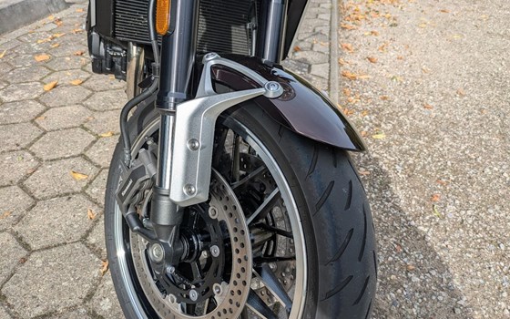 Gebrauchtmotorrad Kawasaki Z900 RS - Bild 10