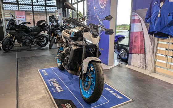 Gebrauchtmotorrad Yamaha MT-09 - Bild 2