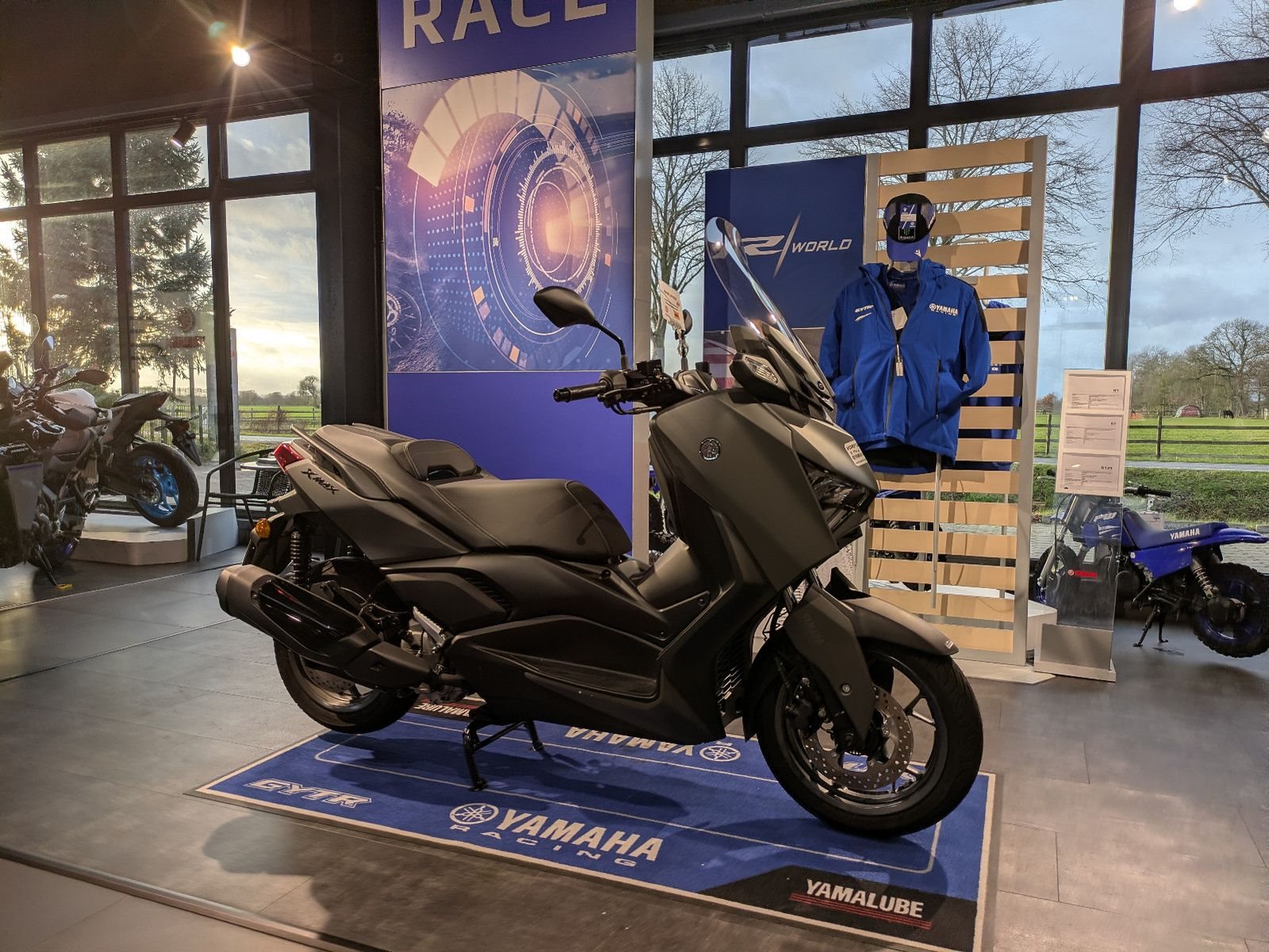 Yamaha XMAX 300