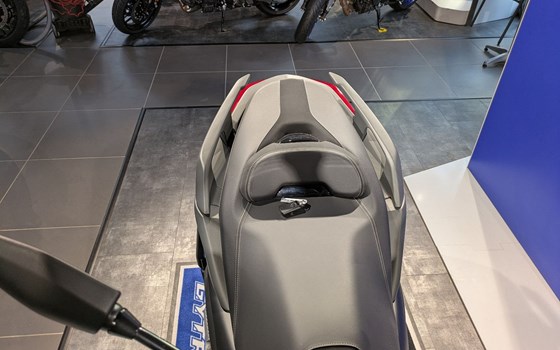 Gebrauchtmotorrad Yamaha XMAX 300 - Bild 9