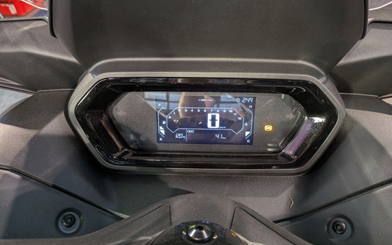 Gebrauchtmotorrad Yamaha XMAX 125 - Bild 9