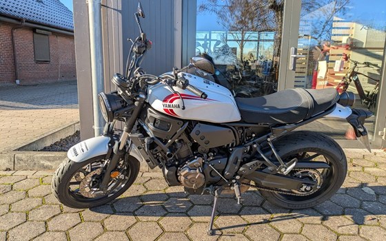 Gebrauchtmotorrad Yamaha XSR700 - Bild 2