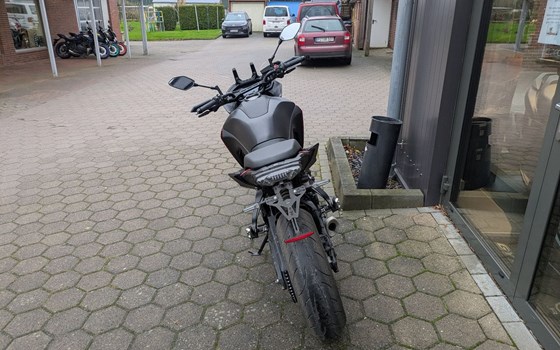 Gebrauchtmotorrad Yamaha Tracer 7 - Bild 4