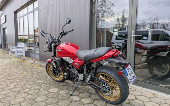 Gebrauchtmotorrad Kawasaki Z650 RS - Bild 3