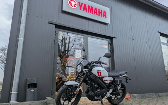 Gebrauchtmotorrad Yamaha XSR125 - Bild 1