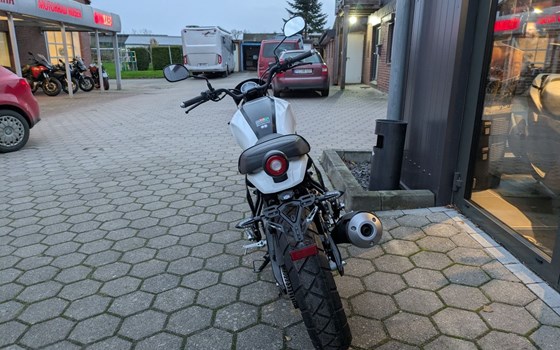 Gebrauchtmotorrad Yamaha XSR125 - Bild 4