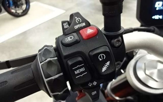 Gebrauchtmotorrad BMW F 900 R - Bild 15