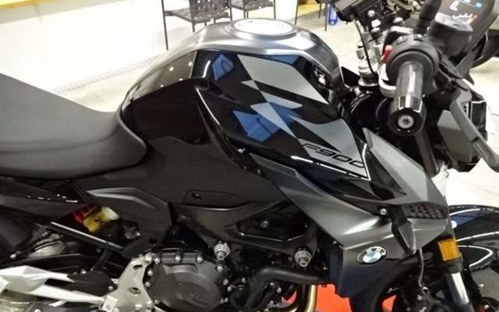 Gebrauchtmotorrad BMW F 900 R - Bild 9