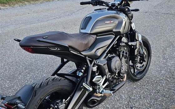 Gebrauchtmotorrad Triumph Trident 660 - Bild 2