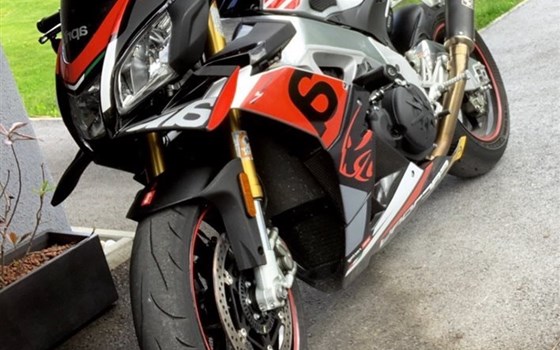 Gebrauchtmotorrad Aprilia Tuono V4 1100 - Bild 3