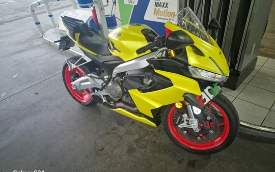 Gebrauchtmotorrad Aprilia RS 660 - Bild 1