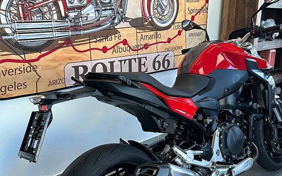 Gebrauchtmotorrad BMW F 900 R - Bild 2