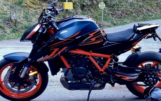 Gebrauchtmotorrad KTM 1290 Super Duke R EVO - Bild 2
