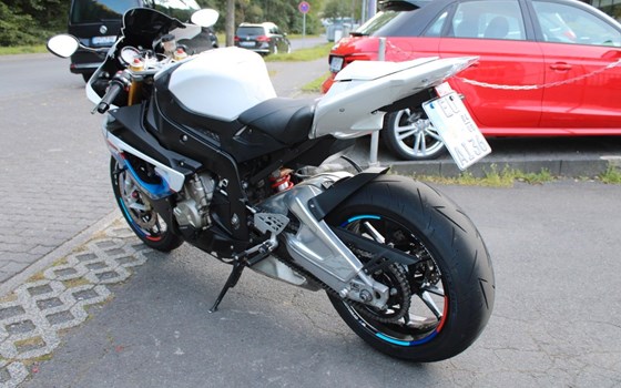 Gebrauchtmotorrad BMW S 1000 RR - Bild 3
