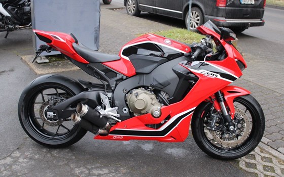 Gebrauchtmotorrad Honda CBR1000RR Fireblade - Bild 17