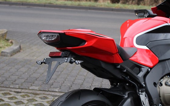 Gebrauchtmotorrad Honda CBR1000RR Fireblade - Bild 5