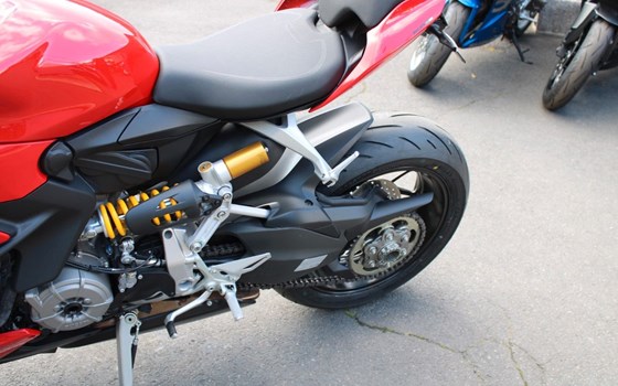 Gebrauchtmotorrad Ducati Streetfighter V2 - Bild 12