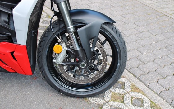 Gebrauchtmotorrad Ducati Streetfighter V2 - Bild 9
