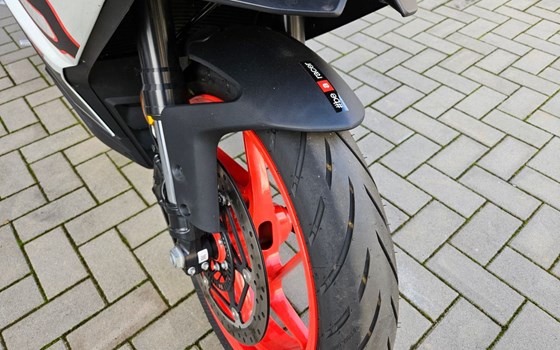 Gebrauchtmotorrad Aprilia RS 457 - Bild 6