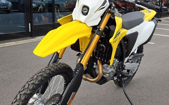 Neufahrzeug Suzuki DR-Z4S - Bild 1