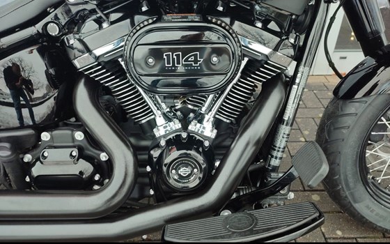Gebrauchtmotorrad Harley-Davidson Softail Heritage Classic 114 FLHCS - Bild 10