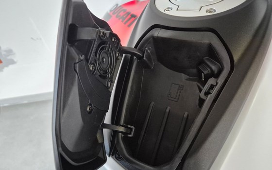 Gebrauchtmotorrad Ducati Multistrada V4 RS - Bild 10