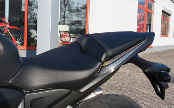 Gebrauchtmotorrad Honda CB 1000 R - Bild 22