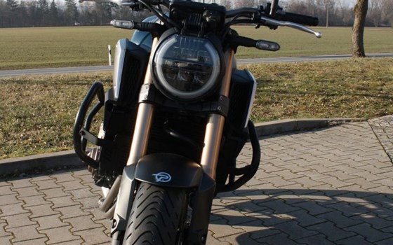 Gebrauchtmotorrad Honda CB650R - Bild 9