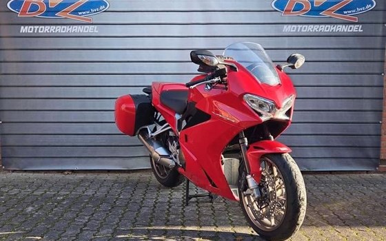 Gebrauchtmotorrad Honda VFR 800 F - Bild 4