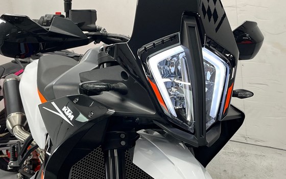 Gebrauchtmotorrad KTM 890 SMT - Bild 14