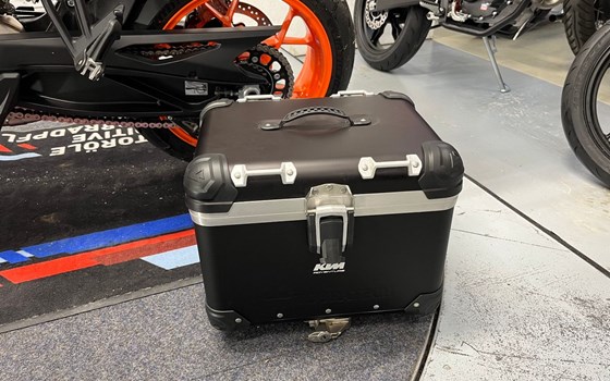 Gebrauchtmotorrad KTM 890 SMT - Bild 6