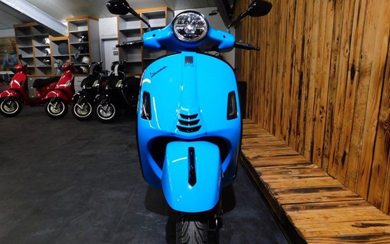 Neufahrzeug Vespa GTS 125 - Bild 14