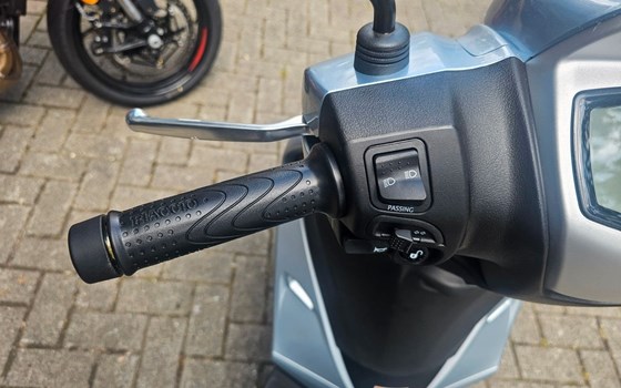 Neufahrzeug Piaggio Medley 125 - Bild 11