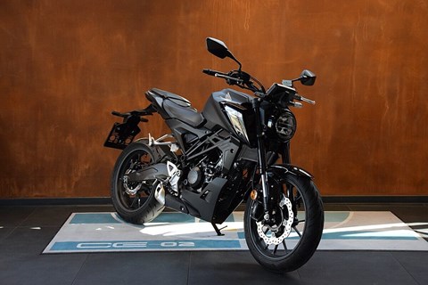 Die 5 schnellsten A1 Naked Bikes