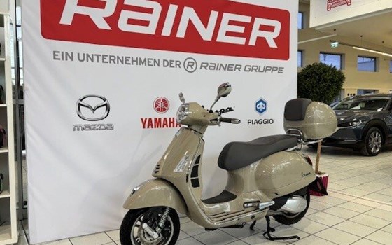 Gebrauchtmotorrad Vespa GTS 300 - Bild 1