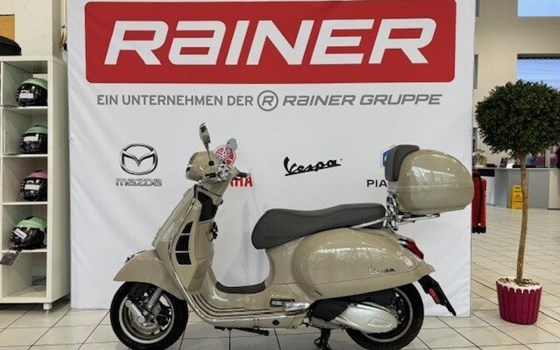 Gebrauchtmotorrad Vespa GTS 300 - Bild 5