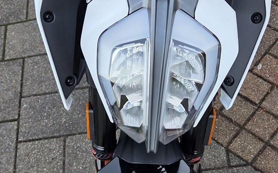Gebrauchtmotorrad KTM 125 Duke - Bild 13