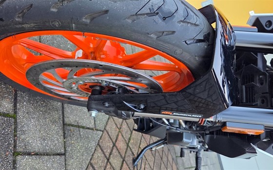 Gebrauchtmotorrad KTM 125 Duke - Bild 22