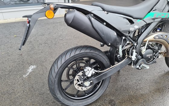 Gebrauchtmotorrad Rieju MRT 50 Europa - Bild 3