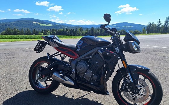 Gebrauchtmotorrad Triumph Street Triple R - Bild 1