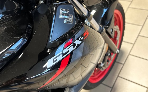 Gebrauchtmotorrad Suzuki GSX-S125 - Bild 12