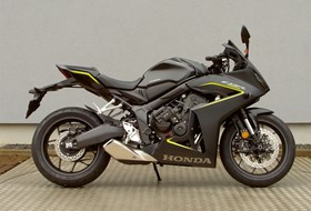 Honda CBR650R E-Clutch