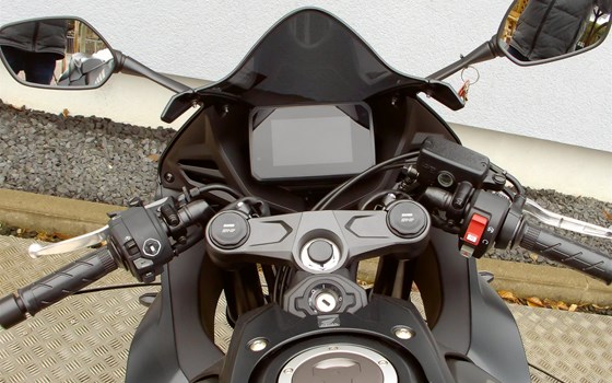Neufahrzeug Honda CBR650R E-Clutch - Bild 12