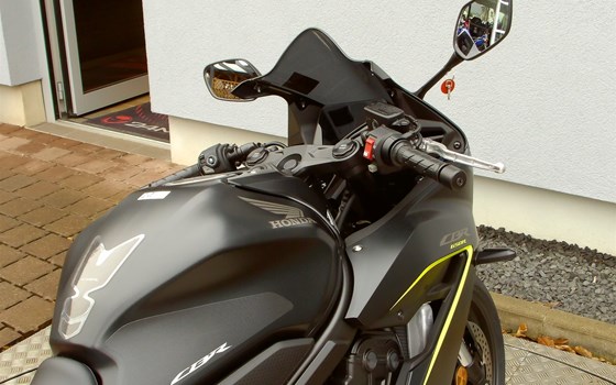 Neufahrzeug Honda CBR650R E-Clutch - Bild 13
