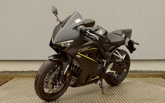 Neufahrzeug Honda CBR650R E-Clutch - Bild 4