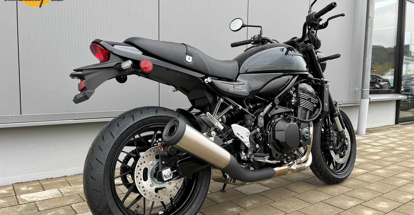 Angebot Kawasaki Z900 RS Black Ball Edition