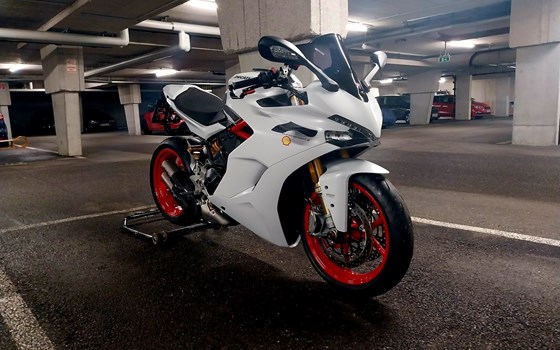 Gebrauchtmotorrad Ducati SuperSport S - Bild 1