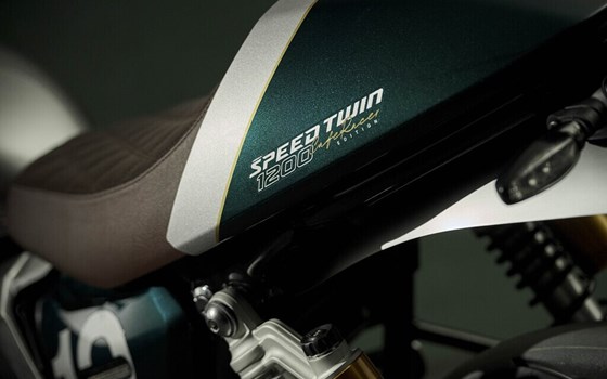 Neufahrzeug Triumph Speed Twin 1200 Cafe Racer Edition - Bild 14