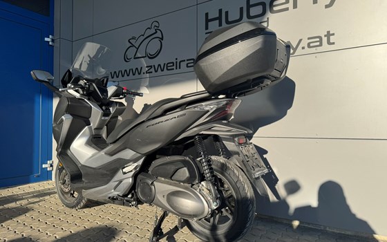 Gebrauchtmotorrad Honda Forza 300 - Bild 6